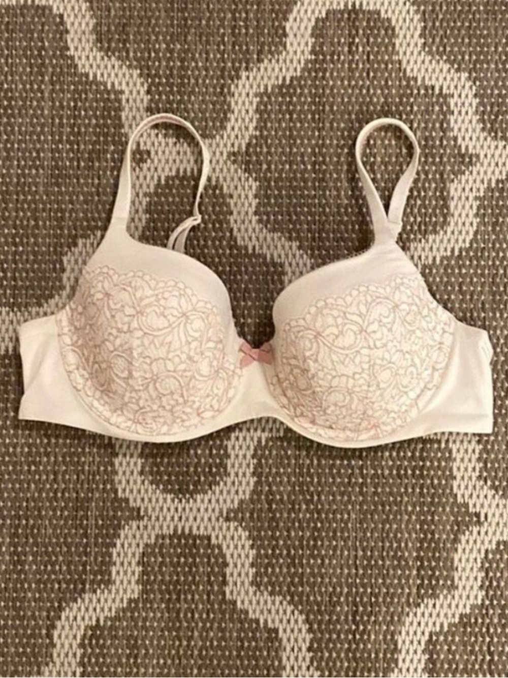 Victoria secret body by Victoria lined denim bra size 38C